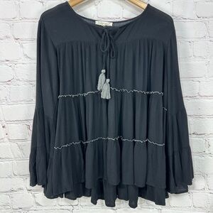 Women’s baby doll top shirt blouse size large ruffles ruffled sleeve black grey